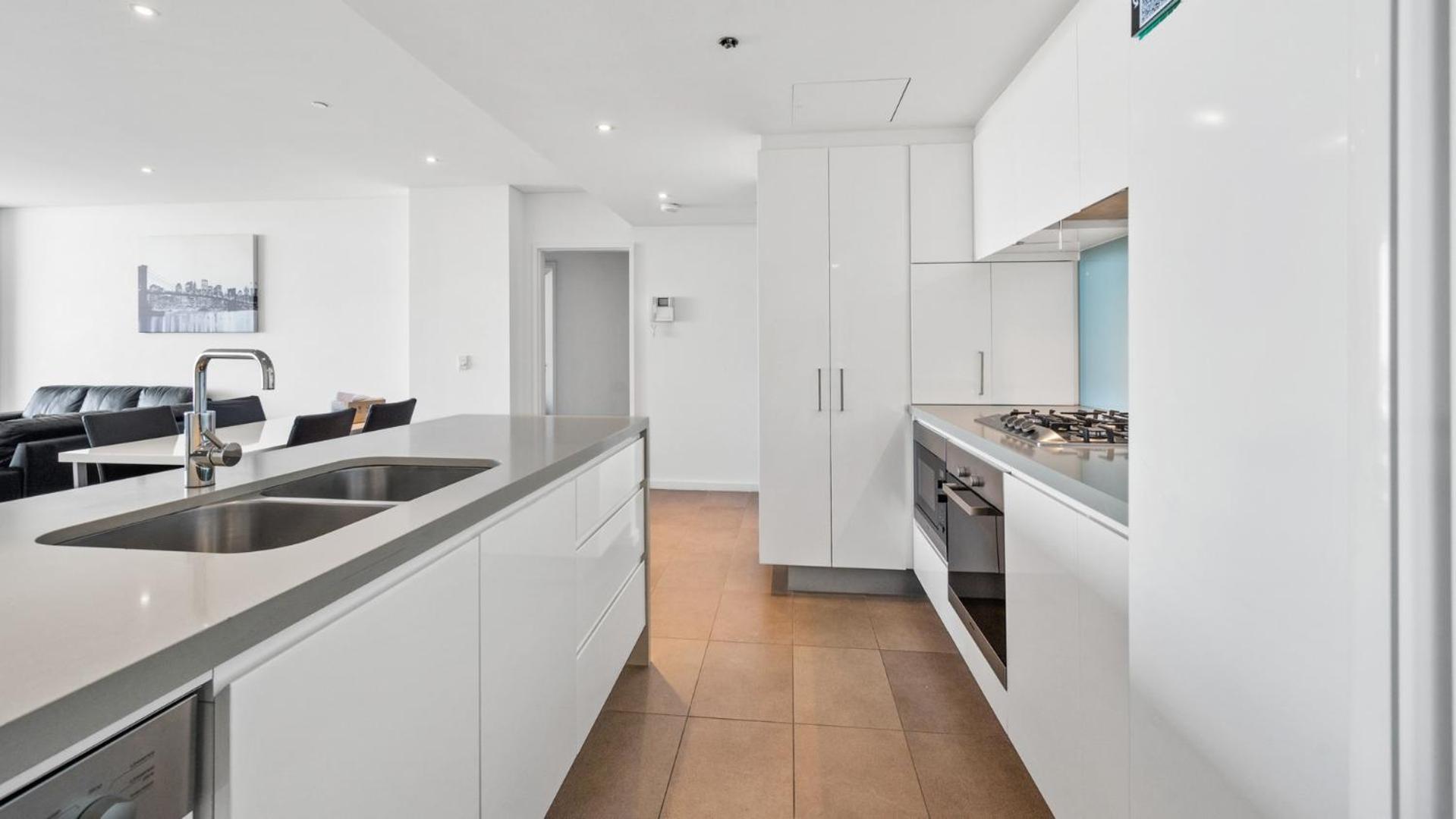 Apartment Bridgepoint 1303 *